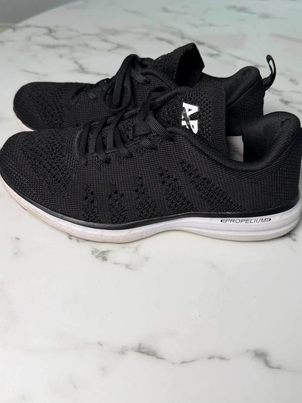APL TechLoom Pro Black Knit Athletic Sneakers Women’s Size 7